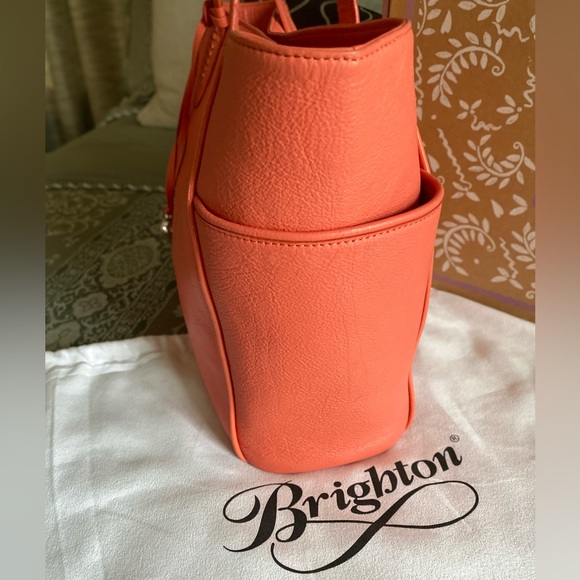 BRIGHTON 🪸CORAL🪸 💯% GENUINE LEATHER TOTE BAG & MATCHING WALLET SET 🌟EUC🌟 - Picture 4 of 16